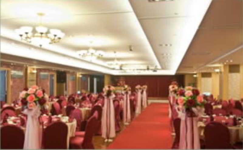 Ever Delightful Business Hotel Цзяи Экстерьер фото