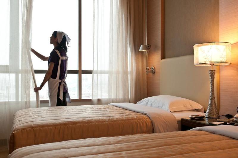 Ever Delightful Business Hotel Цзяи Экстерьер фото
