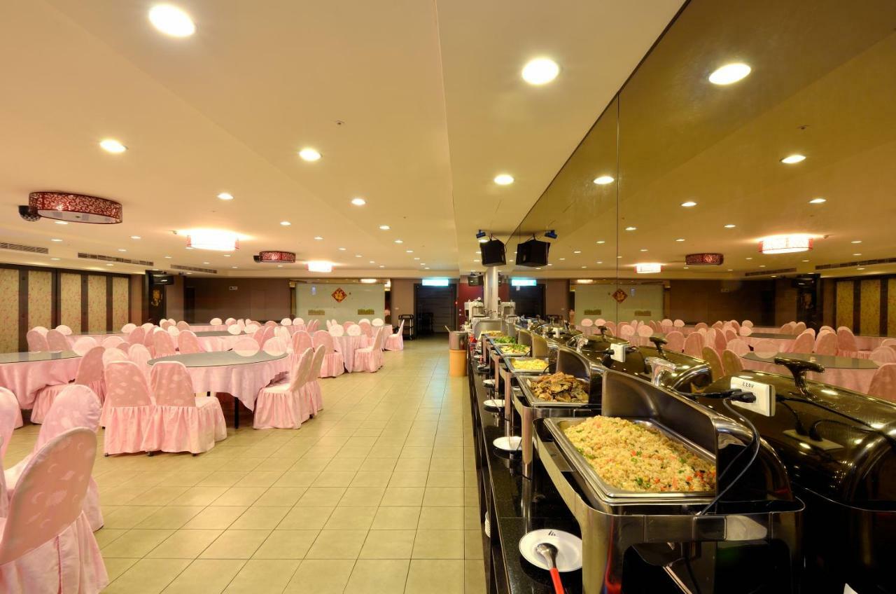 Ever Delightful Business Hotel Цзяи Экстерьер фото