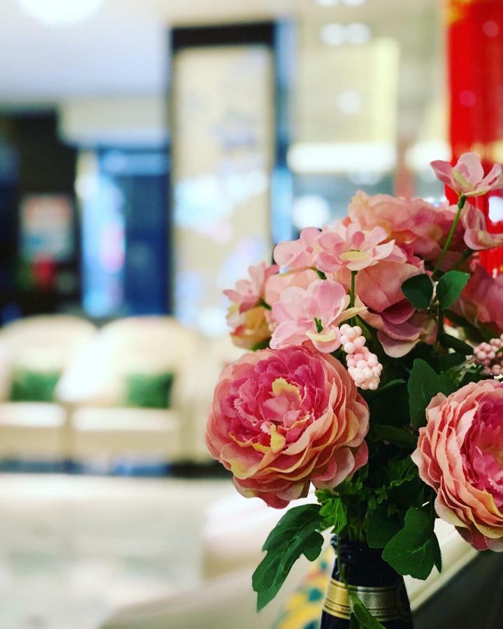 Ever Delightful Business Hotel Цзяи Экстерьер фото